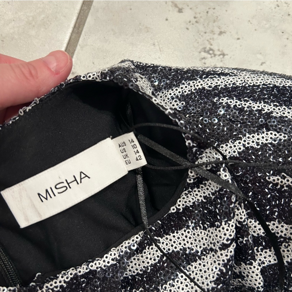 NEW MISHA Susanita Printed Sequin Dress SIZE 10 - Picture 9 of 12